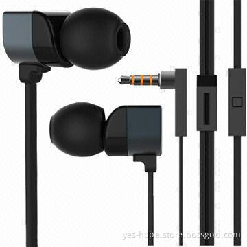 Noise-isolating metal earphones with flat cable